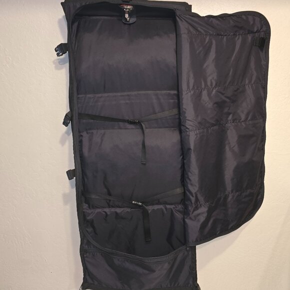 Vintage TUMI Tri-Fold Black Ballistic Nylon Carry-On Hanging Garment Bag - Picture 5 of 5